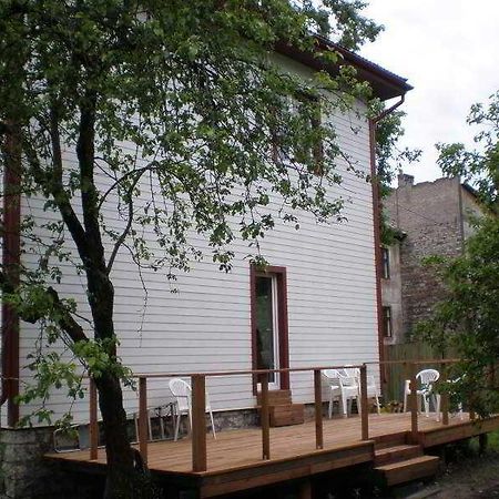 Vabriku Guesthouse Tallinn Eksteriør bilde